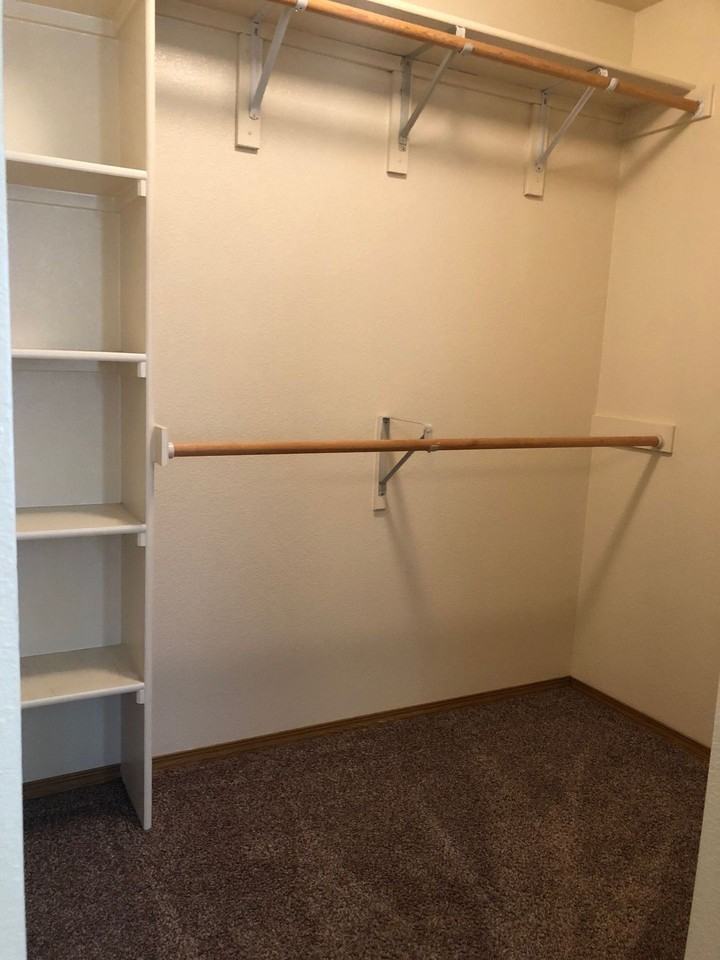 1915 N Farwell Ln #102 - Photo 7 of 50