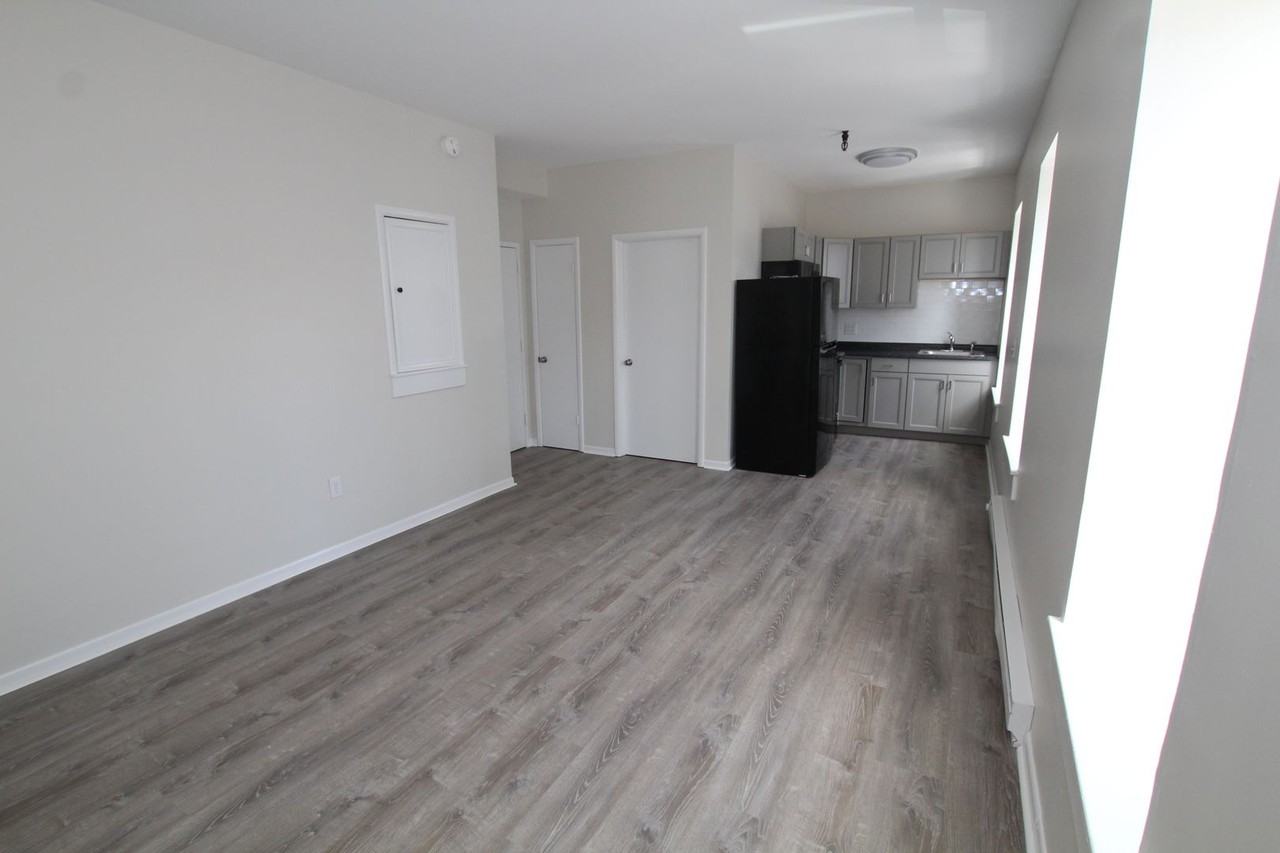 11 Broadway - Photo 5 of 13