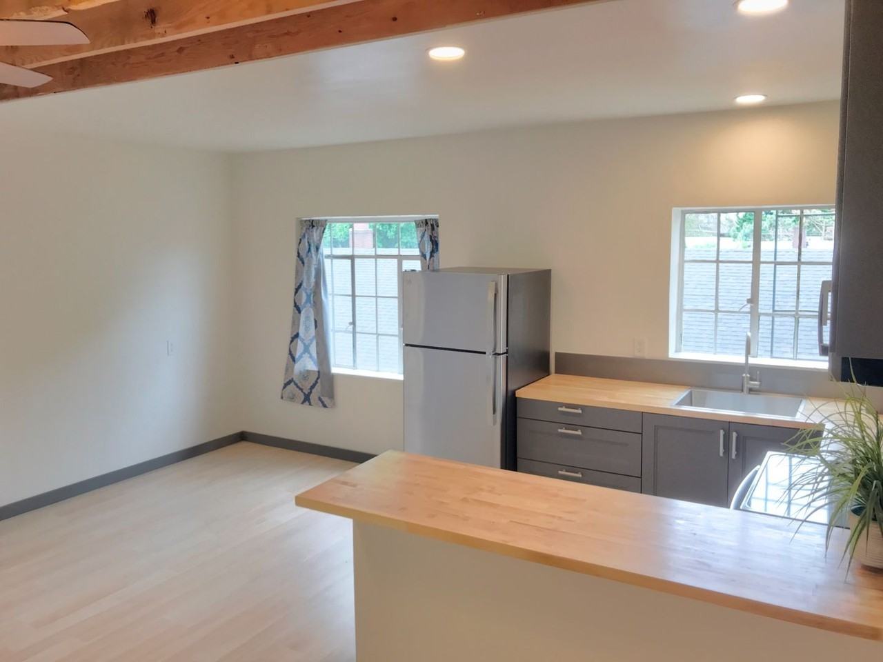 2829 Se Belmont St #302 - Photo 4 of 18