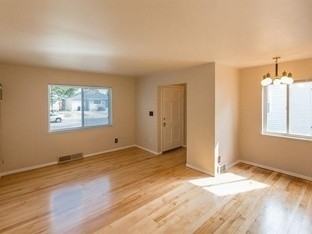 1743 N Smith St - Photo 2 of 11