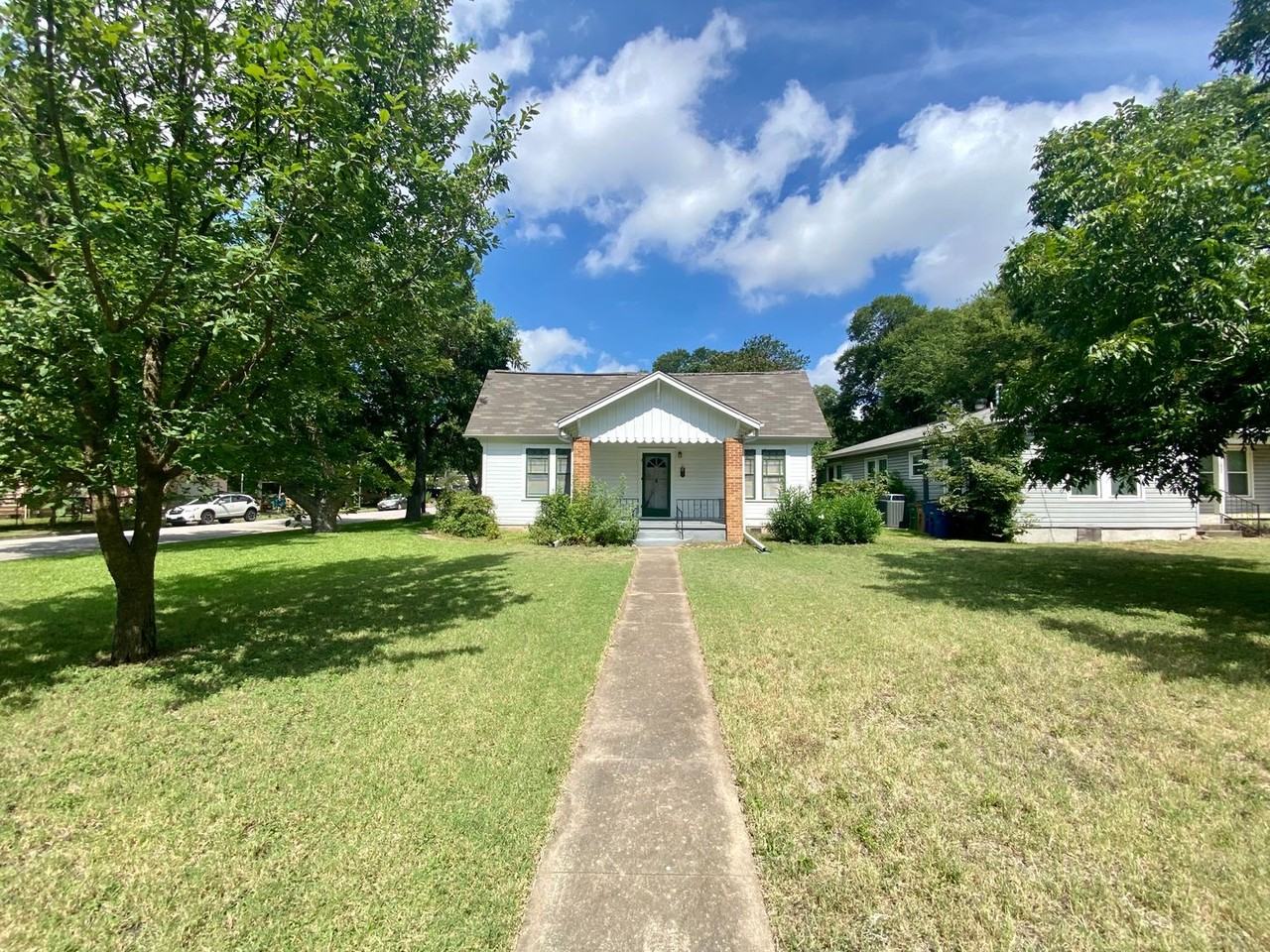 2800 Dancy St - Photo 2 of 23