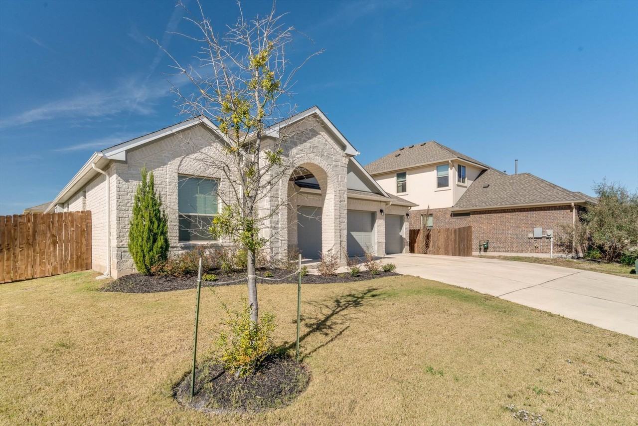 18300 Cercina Trl - Photo 3 of 22