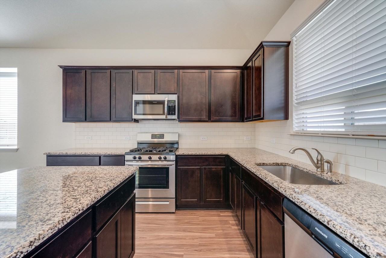 18300 Cercina Trl - Photo 4 of 22