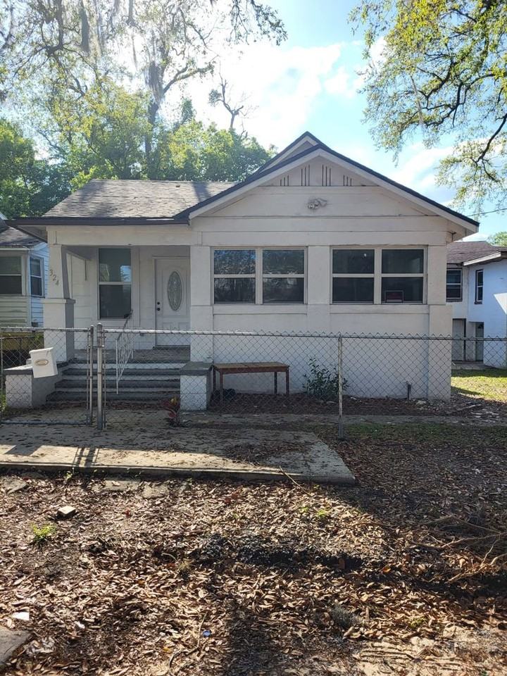 324 Nixon St - Photo 3 of 24