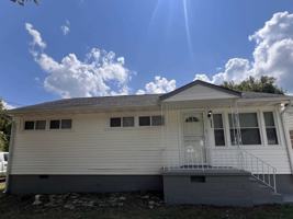 featured image of 2222 Chester Avenue