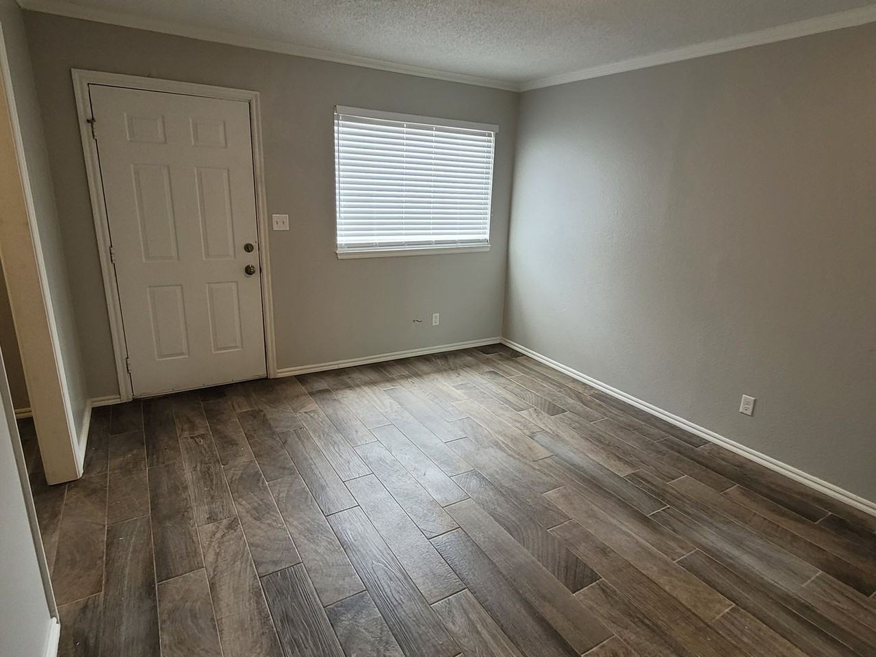 27 W Thatcher St - Photo 2 of 17