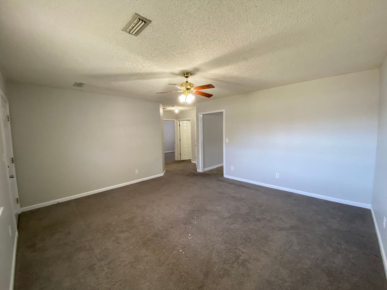 1306A Church Ave Se - Photo 5 of 10