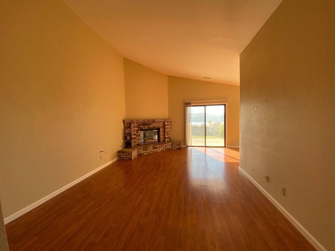 1445 Drolette Way - Photo 5 of 30