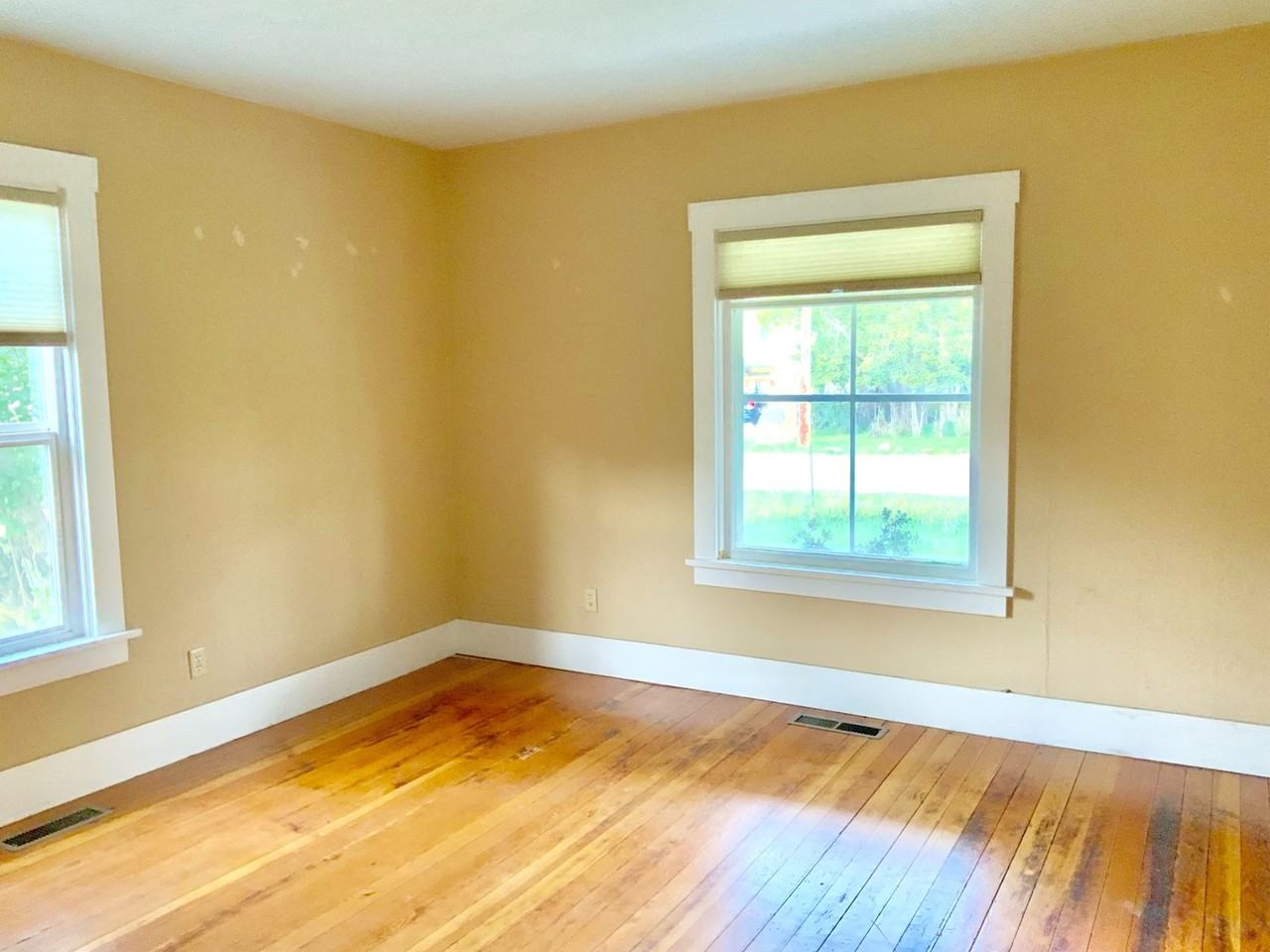 1240 Jackson St - Photo 2 of 12