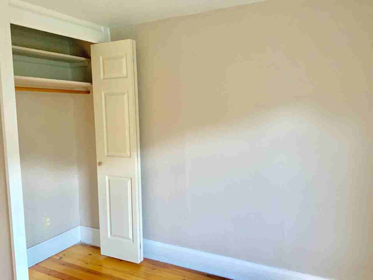 1240 Jackson St - Photo 7 of 12