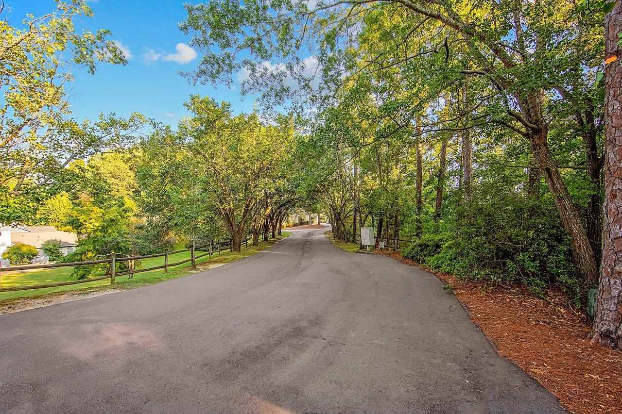 400 Cypress Trace Dr - Photo 2 of 30