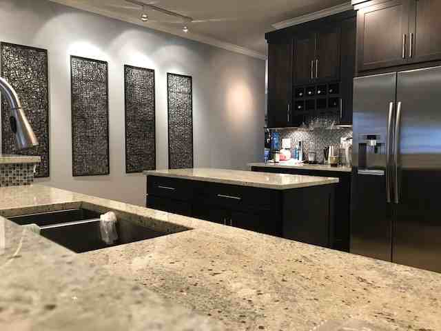 807 Windhurst - Photo 4 of 37