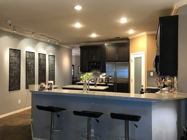 807 Windhurst - Photo 5 of 37
