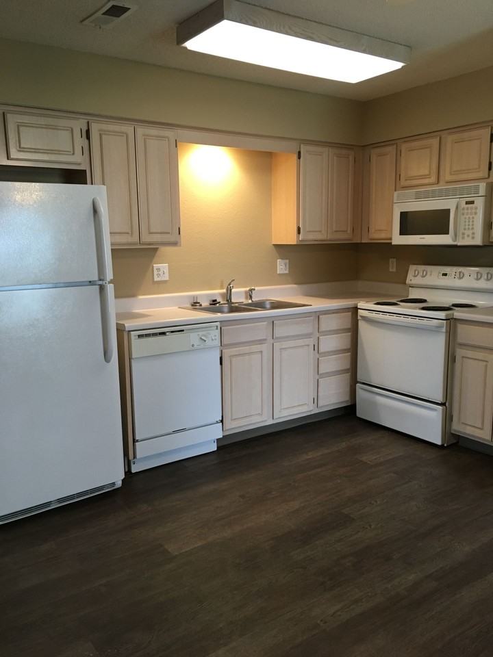 908-914 Garden Way - Photo 3 of 14