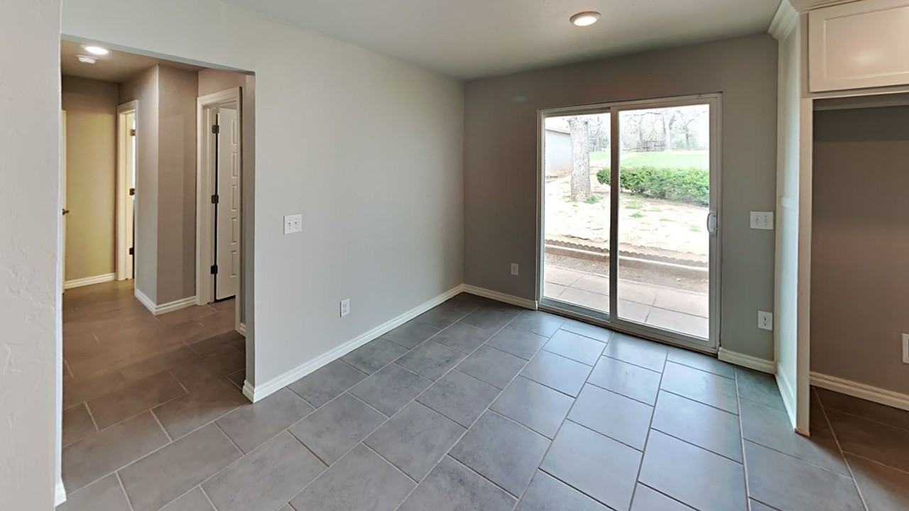 1409 E Covell Rd - Photo 7 of 20
