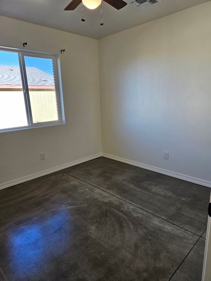 5th Street Apartments - Photo 6 of 11