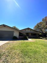 927 Acacia Ln - Photo 1 of 1