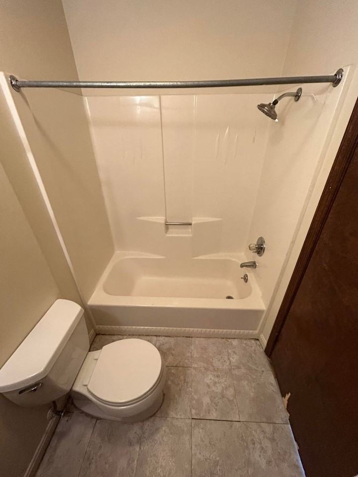 Big Creek Apartments - Photo 2 of 10