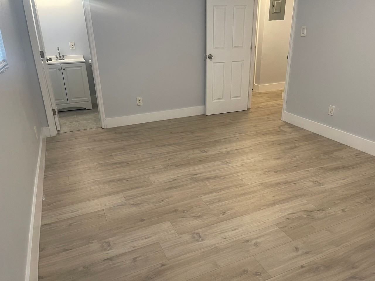 780 NE - Photo 7 of 25