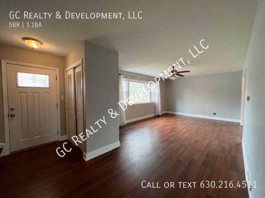435 Hickory Dr - Photo 3 of 43