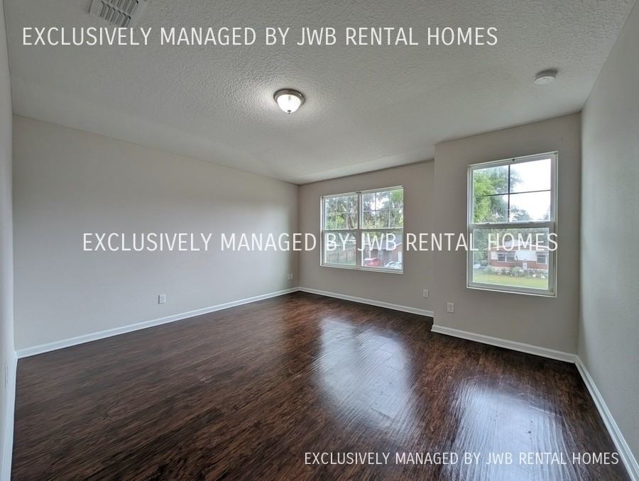 7700 Dandy Ave - Photo 2 of 8