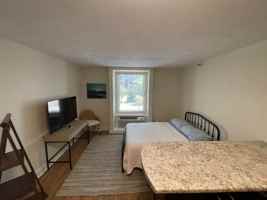 featured image of 224 E Garden St