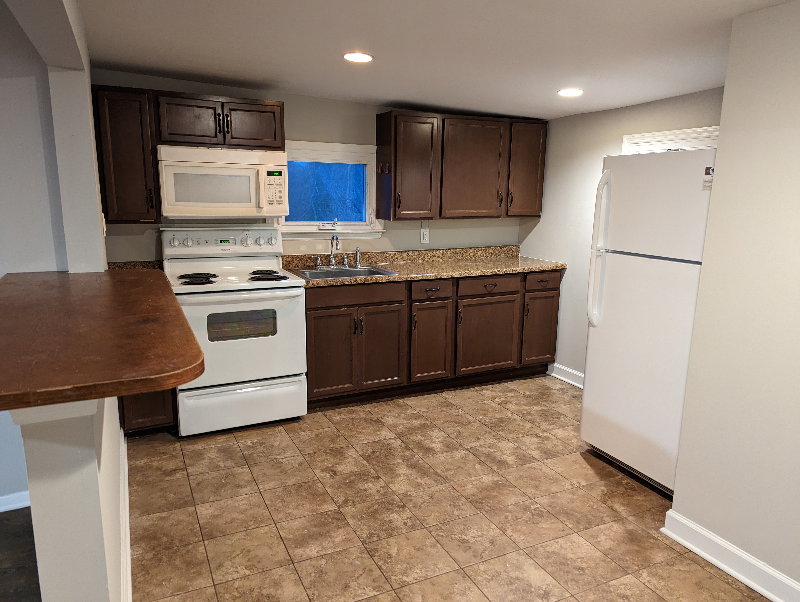 86 S Morris St #B - Photo 2 of 10