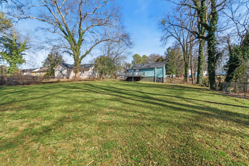 1691 Hadlock St Sw - Photo 2 of 27