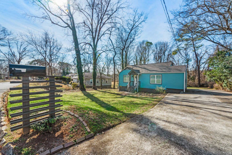 1691 Hadlock St Sw - Photo 3 of 27