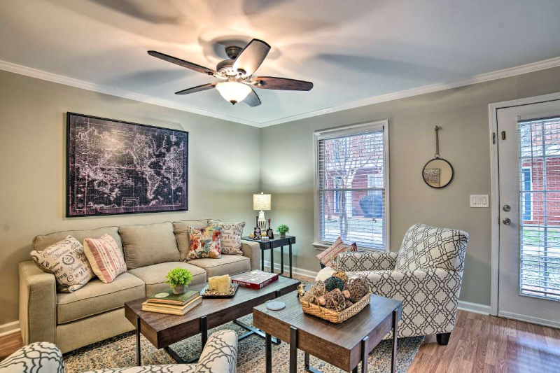 510 E Gillespie St #B9 - Photo 3 of 21