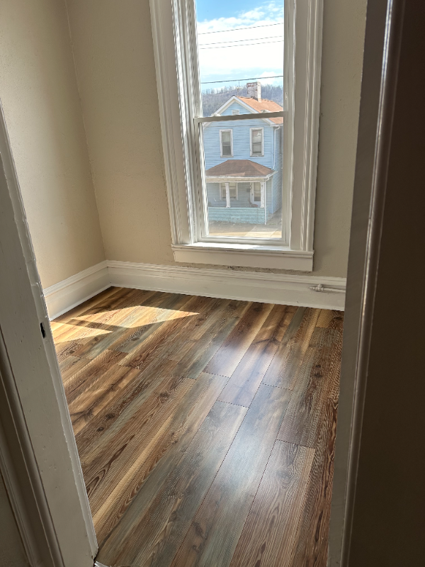 4157 Noble St - Photo 3 of 14