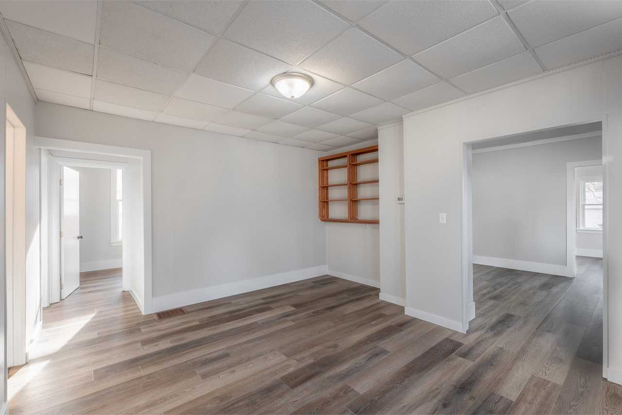 201 14th St #1 - Photo 3 of 14