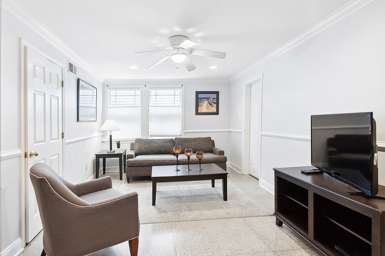 126 Mound Ave #1 - Photo 3 of 15