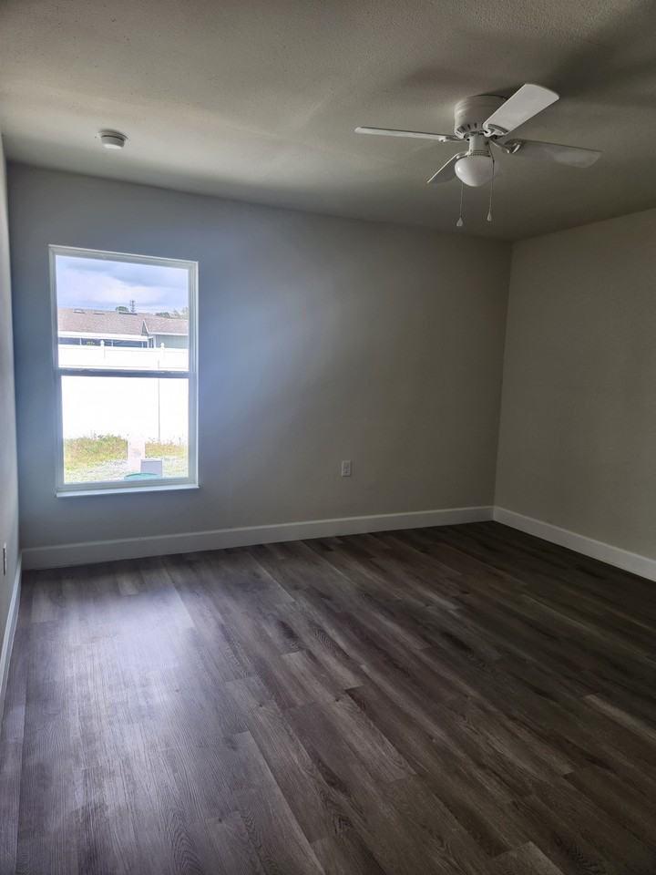 404 Cocoa Ct #B - Photo 4 of 15