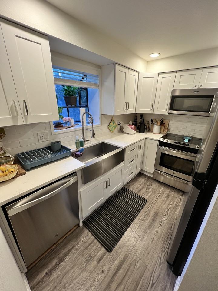 3927 108th Ave Ne #A102 - Photo 4 of 14