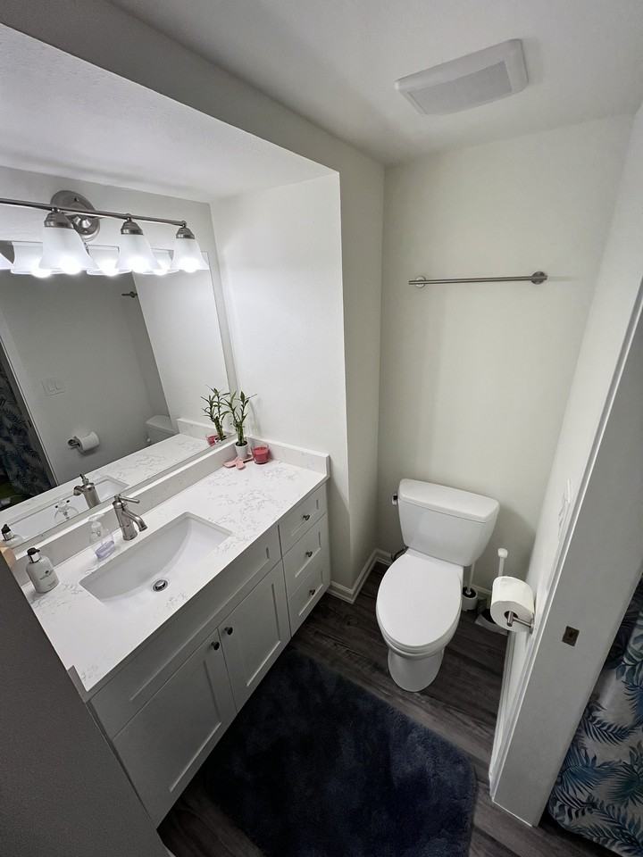 3927 108th Ave Ne #A102 - Photo 5 of 14