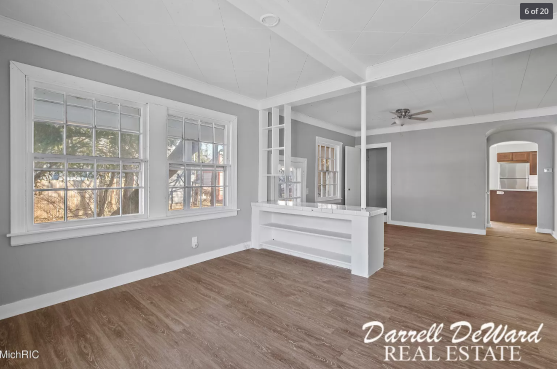 1041 Hermitage St Se #NA - Photo 7 of 19