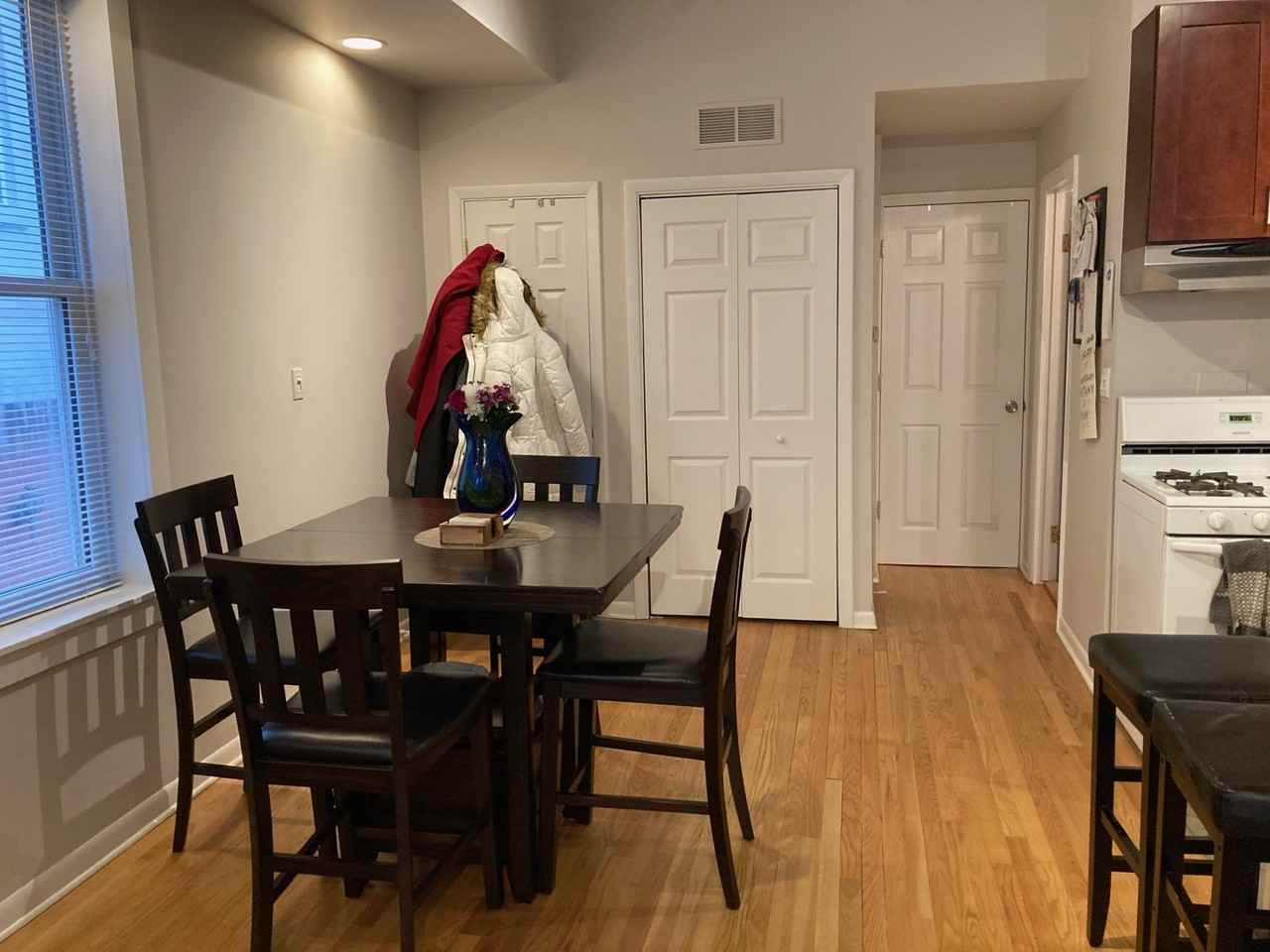 1735 W Crystal St #2F - Photo 2 of 10