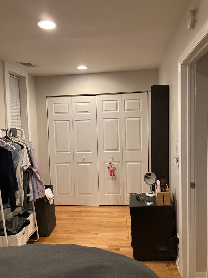 1735 W Crystal St #2F - Photo 7 of 10