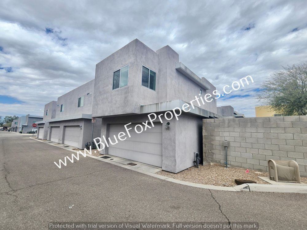 941 E Park Modern Dr - Photo 2 of 17