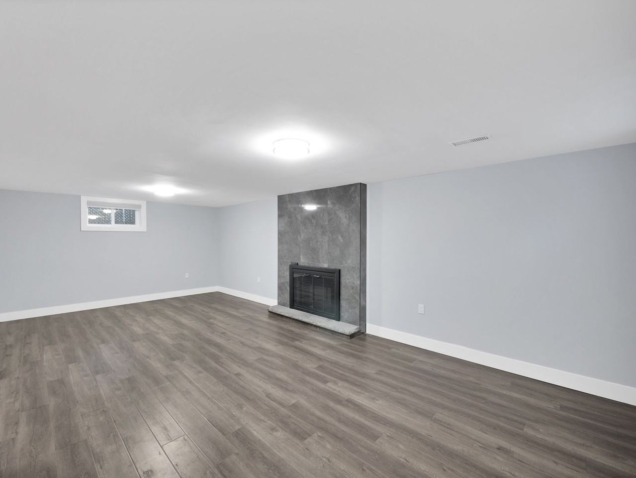 12 Lavina Cres #2 - Photo 3 of 28