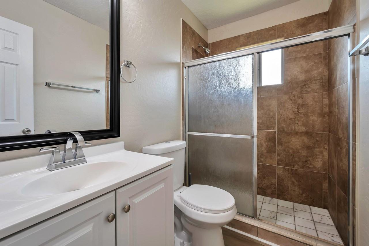 W Lamar Rd - Photo 2 of 12