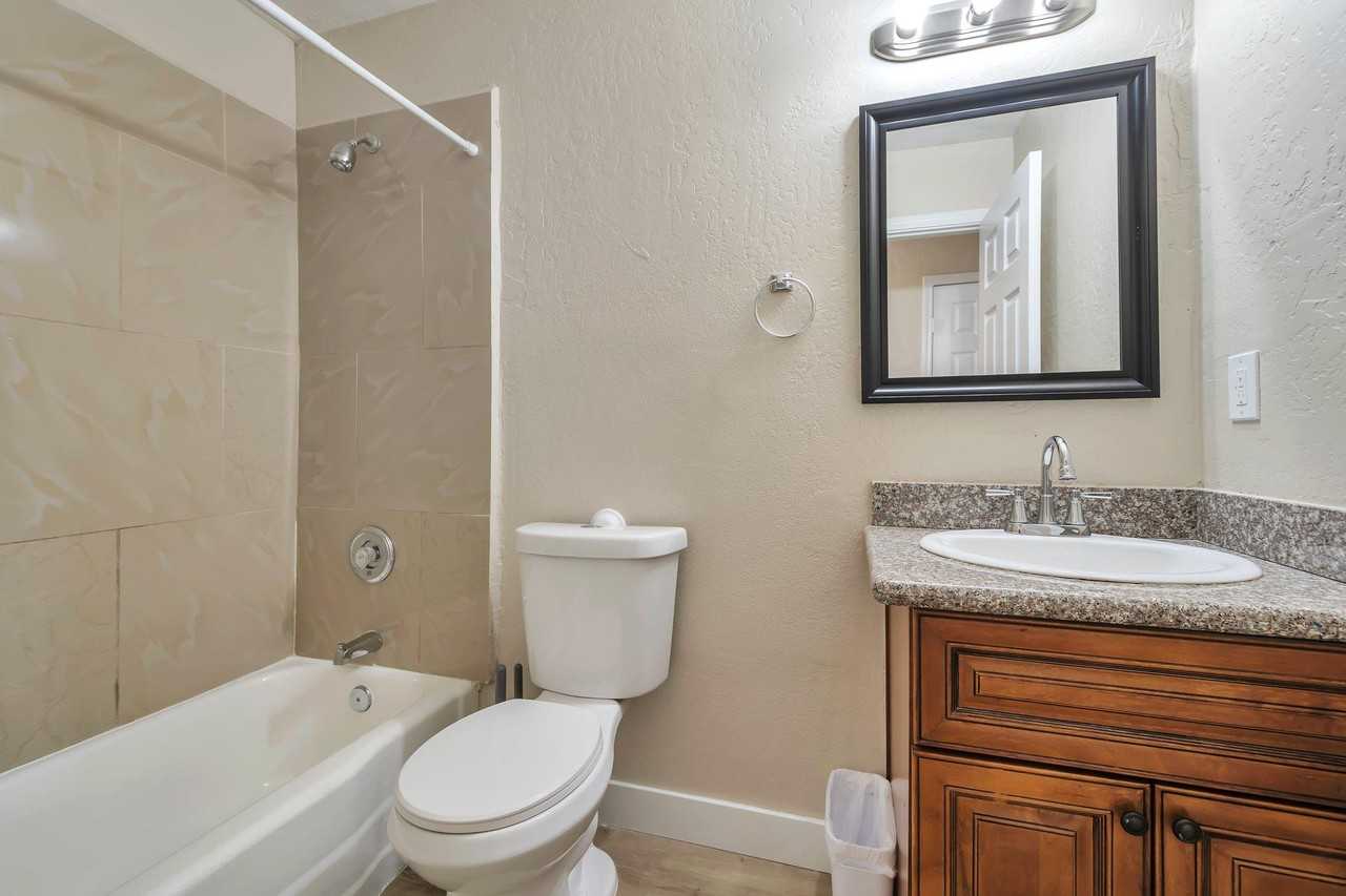 W Lamar Rd - Photo 6 of 12