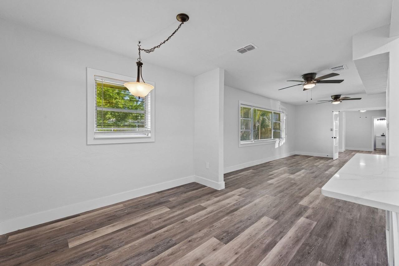 1561 Maravilla Ave - Photo 7 of 27