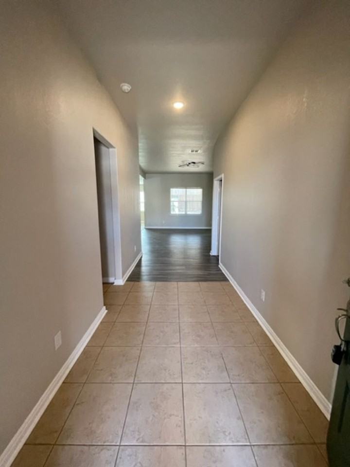 6350 Daisy Way - Photo 4 of 20