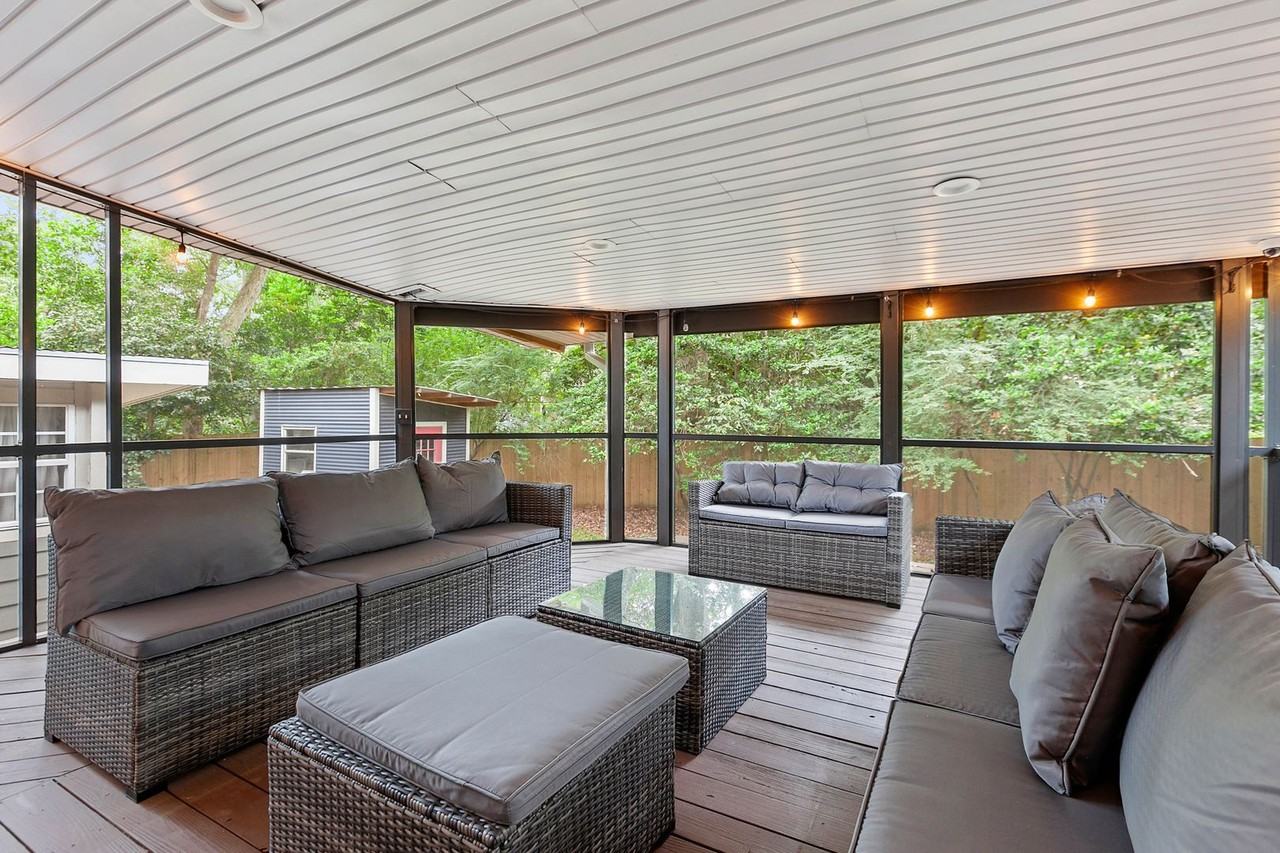 932 Spottswood Dr - Photo 2 of 45