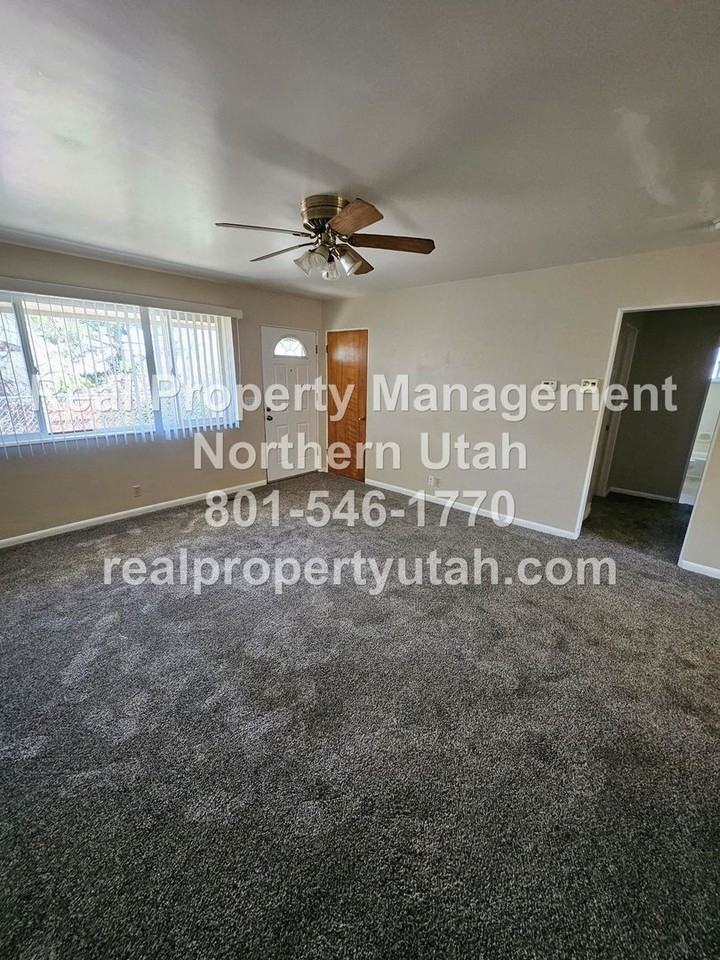 720 Belnap Cir - Photo 5 of 18