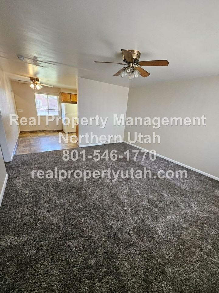 720 Belnap Cir - Photo 6 of 18