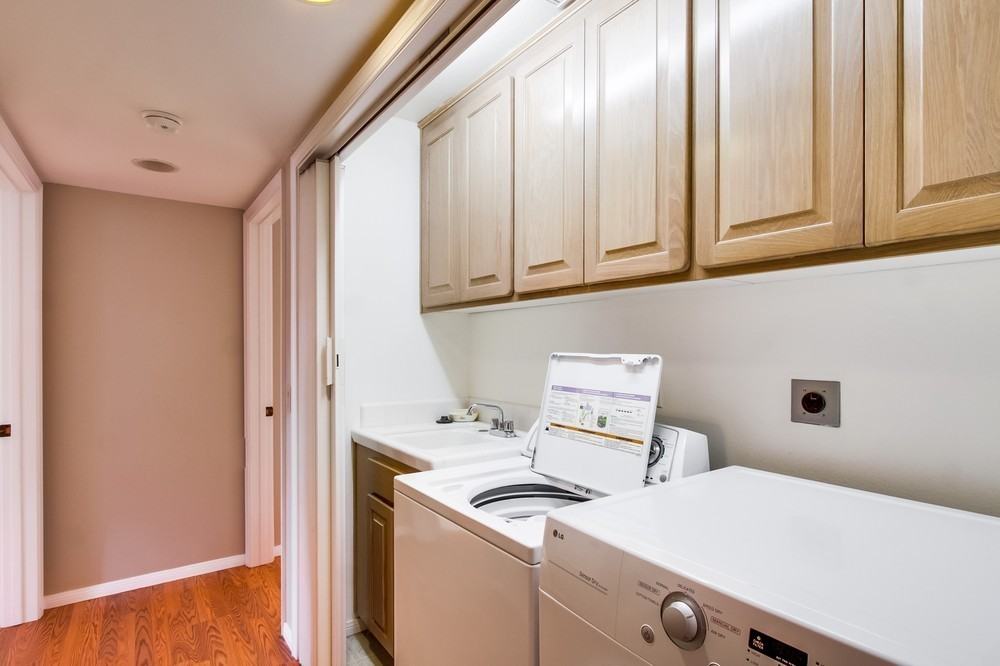 831 Allerton Ct - Photo 6 of 48