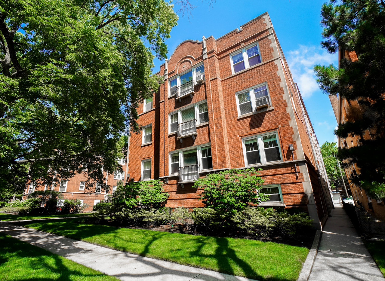 909-919 Washington Street - Photo 2 of 4